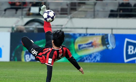 최준, 회심의 킥