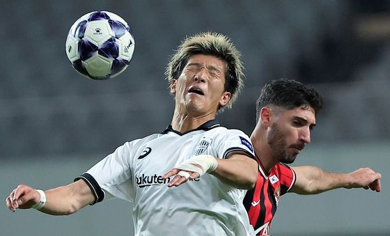 치열한 클럽 한일전