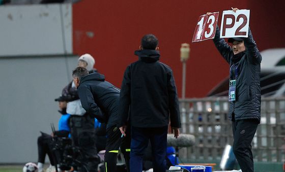 비셀 고베의 작전 지시 스타일