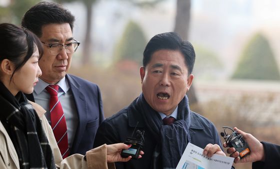 입장 밝히는 김규환 전 의원