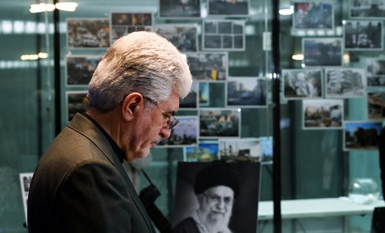 희생자들 추모하는 사이드 쿠제치 주한 이란 대사