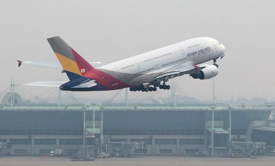 여행업계 '하늘길·유가' 동시 충격