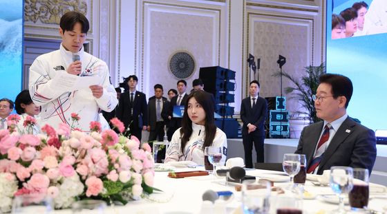 발언하는 정승기