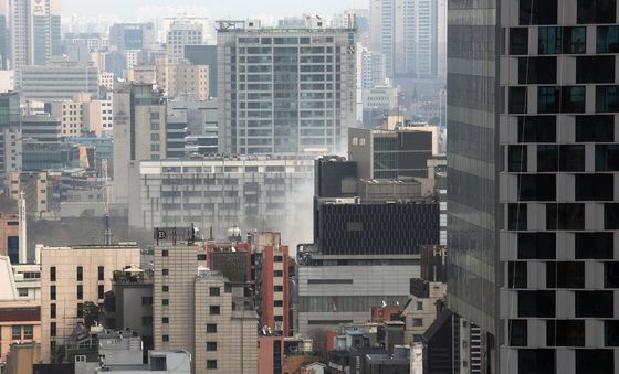 종로구 봉익동 화재, 5명 대피