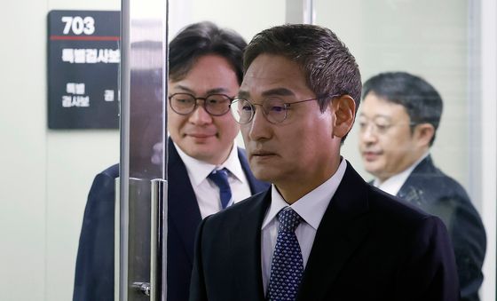 수사 결과 발표 나선 안권섭 특별검사