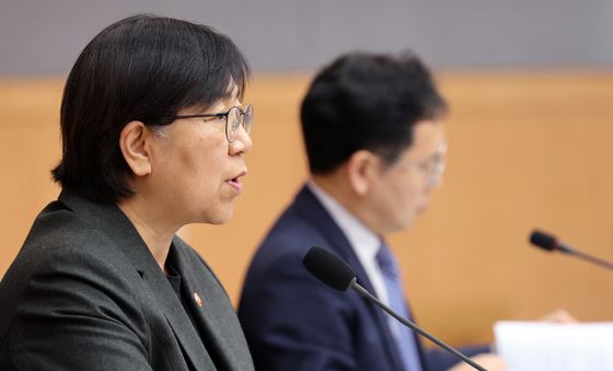 모두발언하는 정은경 보건복지부 장관