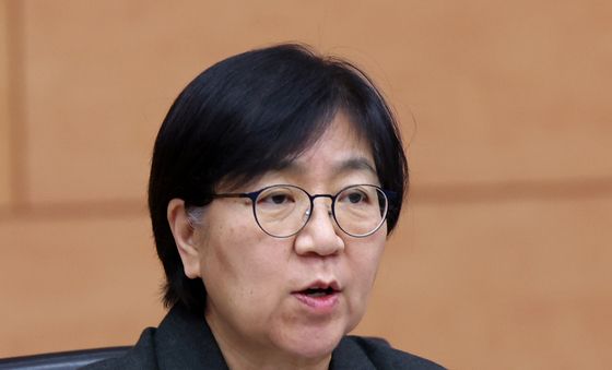 모두발언하는 정은경 장관