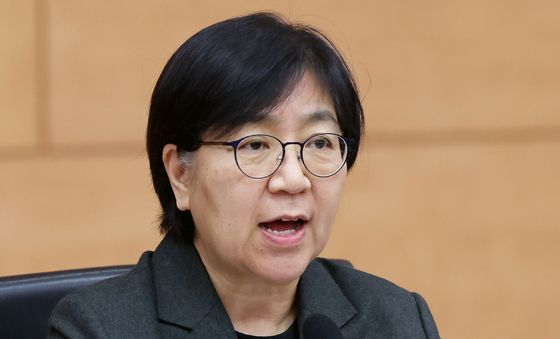 모두발언하는 정은경 장관