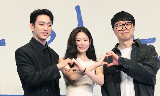 박진영·김민주·김윤진 PD '샤이닝' 하트