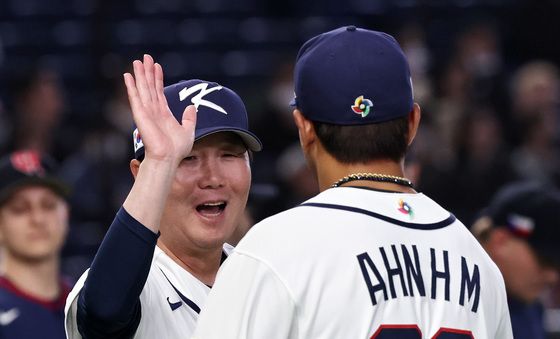 류지현 감독 '잘해보자'