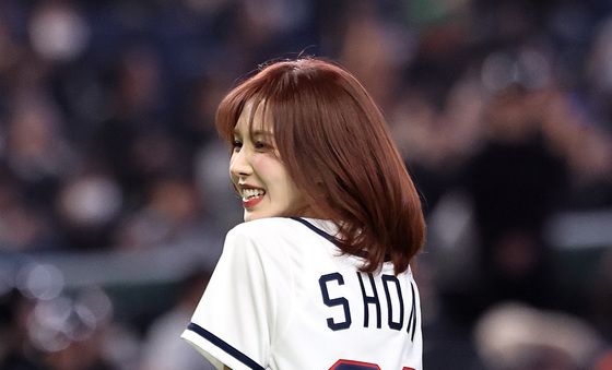 WBC 시구자로 나선 웬디