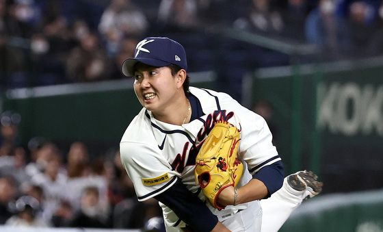 9회 마운드 오른 유영찬