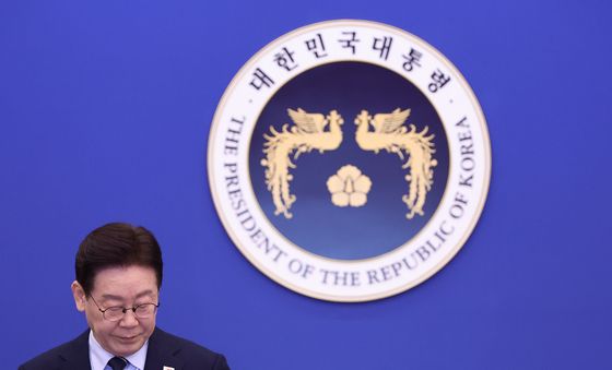 이재명 대통령, 수석보좌관회의 참석