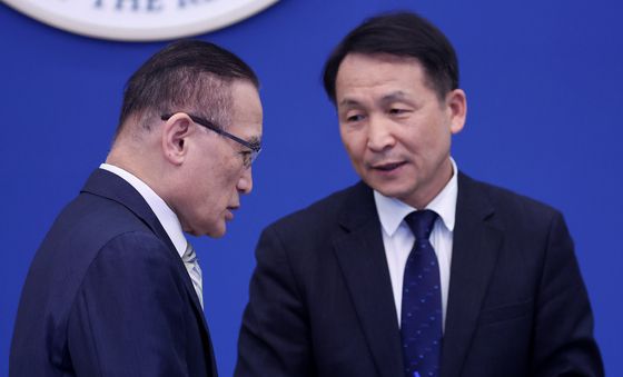 김현종 1차장과 대화하는 위성락 안보실장