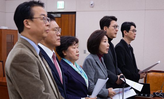 발언하는 나경원 의원