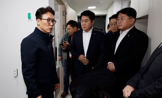 김민석 총리, 관악구 청년 행복주택 방문