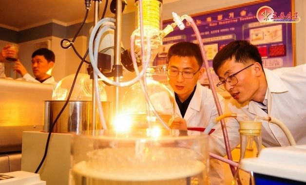 北, 김일성 종합대학 나노기술연구소 조명