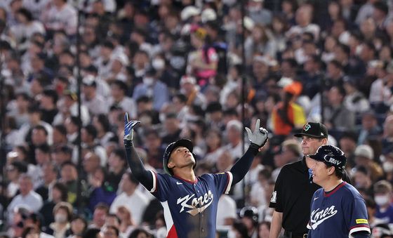 저마이 존스 '승리의 여신이여'