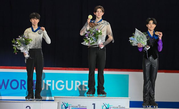 피겨 서민규, 2026 주니어 세계선수권 은메달