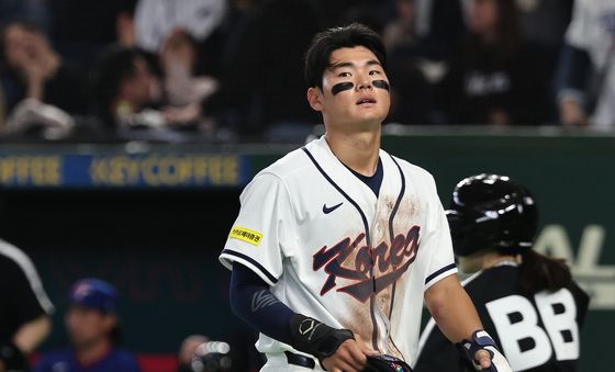 아쉬워하는 김주원