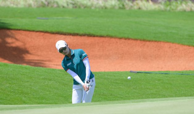 이미향, 우승 향한 신중한 샷