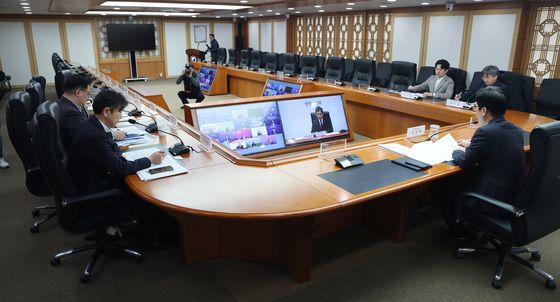 행안부, 그냥드림 및 하천 불법시설 정비 관련 회의