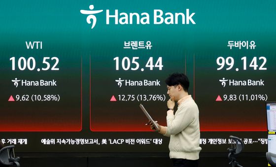 100달러 돌파한 WTI와 브렌트유