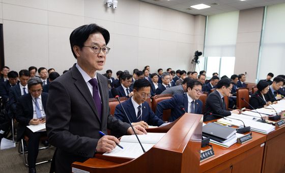 산자위 업무보고하는 김정관 산업부 장관