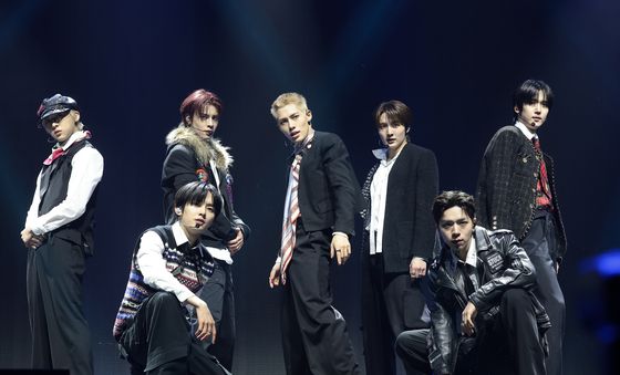 누에라 '팝 잇 라이크'