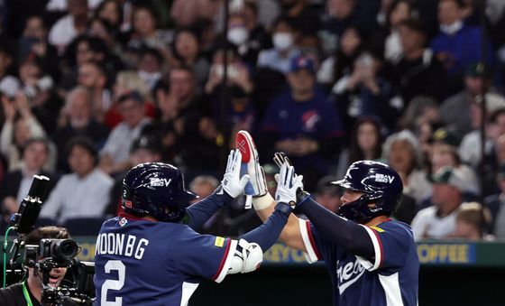 문보경 투런포, 리드하는 한국