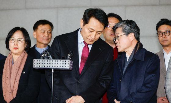 김길성 중구청장과 대화하는 오세훈 시장