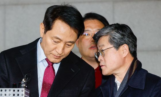 김길성 중구청장과 대화하는 오세훈 시장