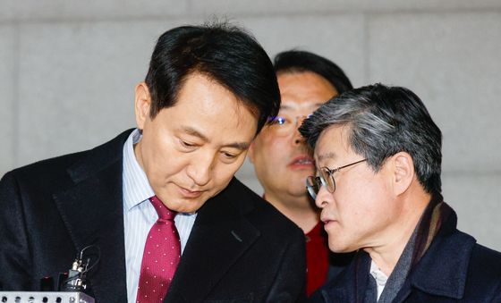 김길성 중구청장과 대화하는 오세훈 시장