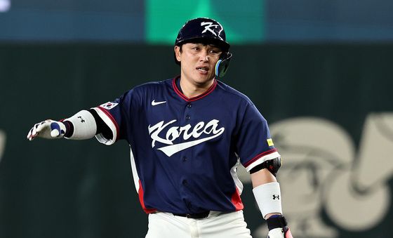 2루타 친 박동원