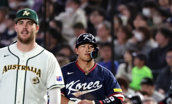 안현민, 행운의 안타