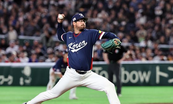 역투하는 데인 더닝