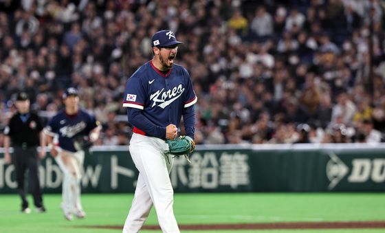 포효하는 데인 더닝