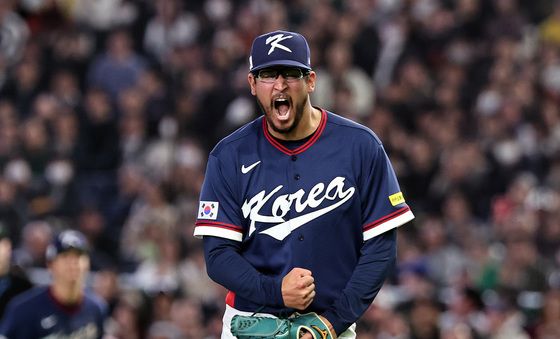 포효하는 데인 더닝