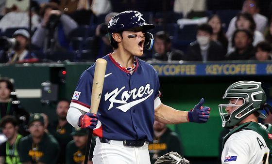 김도영, 9회 출루에 환호