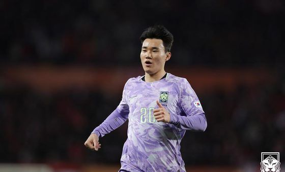 윙백 자리 선 양현준