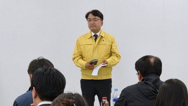 대전 공장 화재 유가족 관계기관 합동 설명회 발언하는 김광용 재난앗전관리본부장