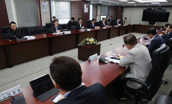 문신학 차관, 석유화학 업계 수급 안정 및 공급망 점검회의 발언