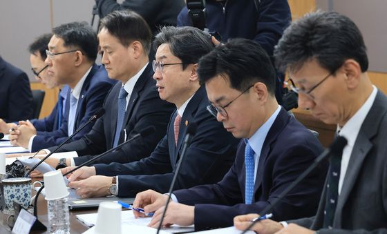 모두발언하는 이억원 금융위원장