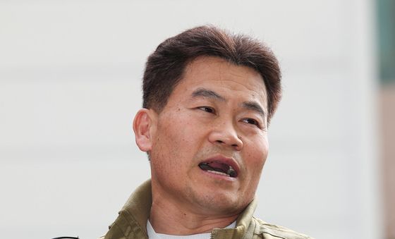 입장 밝히는 전한길