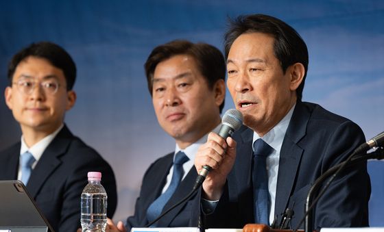 모두 발언하는 우상호 더불어민주당 강원특별자치도지사 예비후보