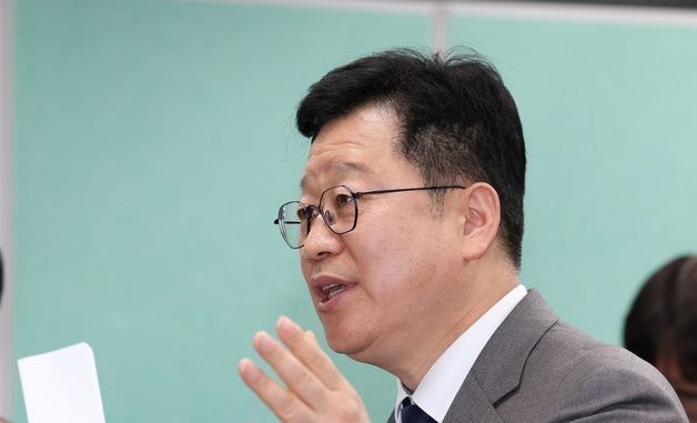 전북도지사 출마 관련 입장 밝히는 안호영 의원