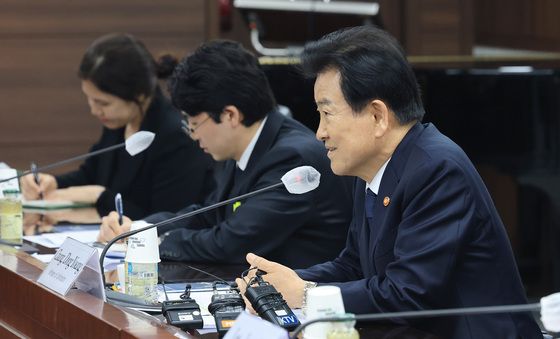 발언하는 정동영 통일부 장관