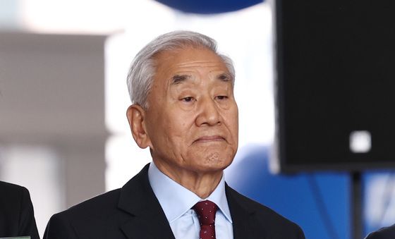 서울교육청 개청식 참석한 이재오 민주화운동기념사업회 관장