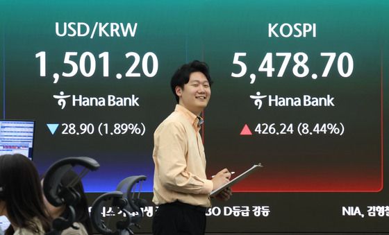 '종전 기대감'이 살린 코스피, 8% 급등