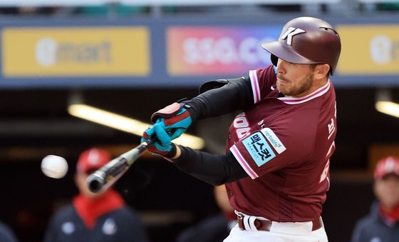 안타치는 브룩스